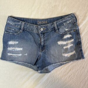 Decree Women's Distressed Denim Jean Shorts Size 11